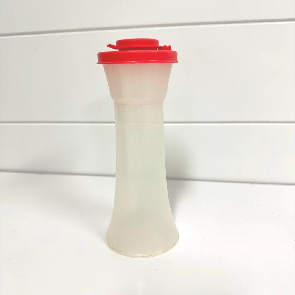 Tupperware hourglass shaker 6